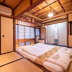 Kumomachiya Gionhanami