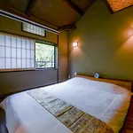 Kumomachiya Takasegawa