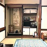ファミリー向け民泊 かつら 二条城近くの和風座敷