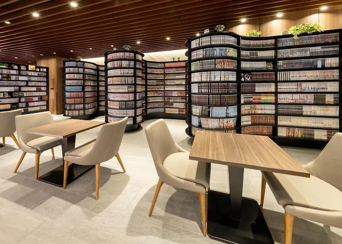 Thehedistarhotel Kyotonijo Comic&Books