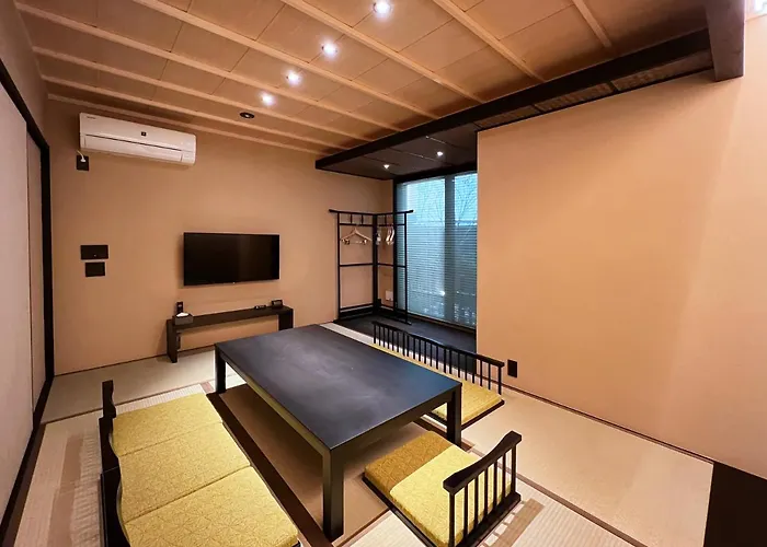 Rinn Kiyomizu Gojo Machiya