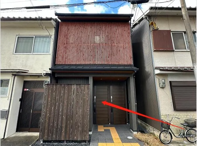 Nestay東九条01左側