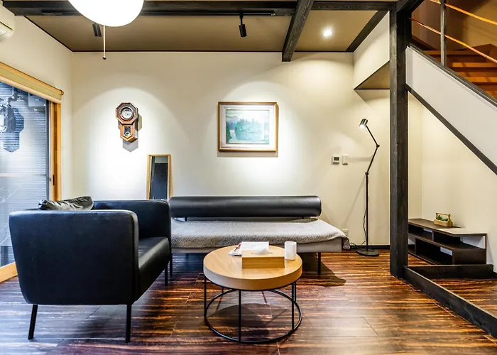 Muji Arashiyama Villa 無時嵐1階2階賃貸し 駅まで徒歩2分