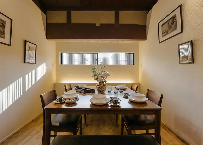 Modern Machiya Style Yuzen