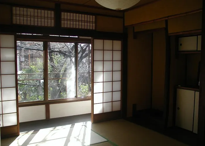 Yado Nishikiyamachi Bukkoji Agaru