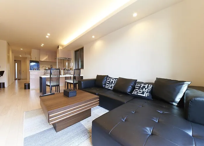 Kyoto River Side Modern House
