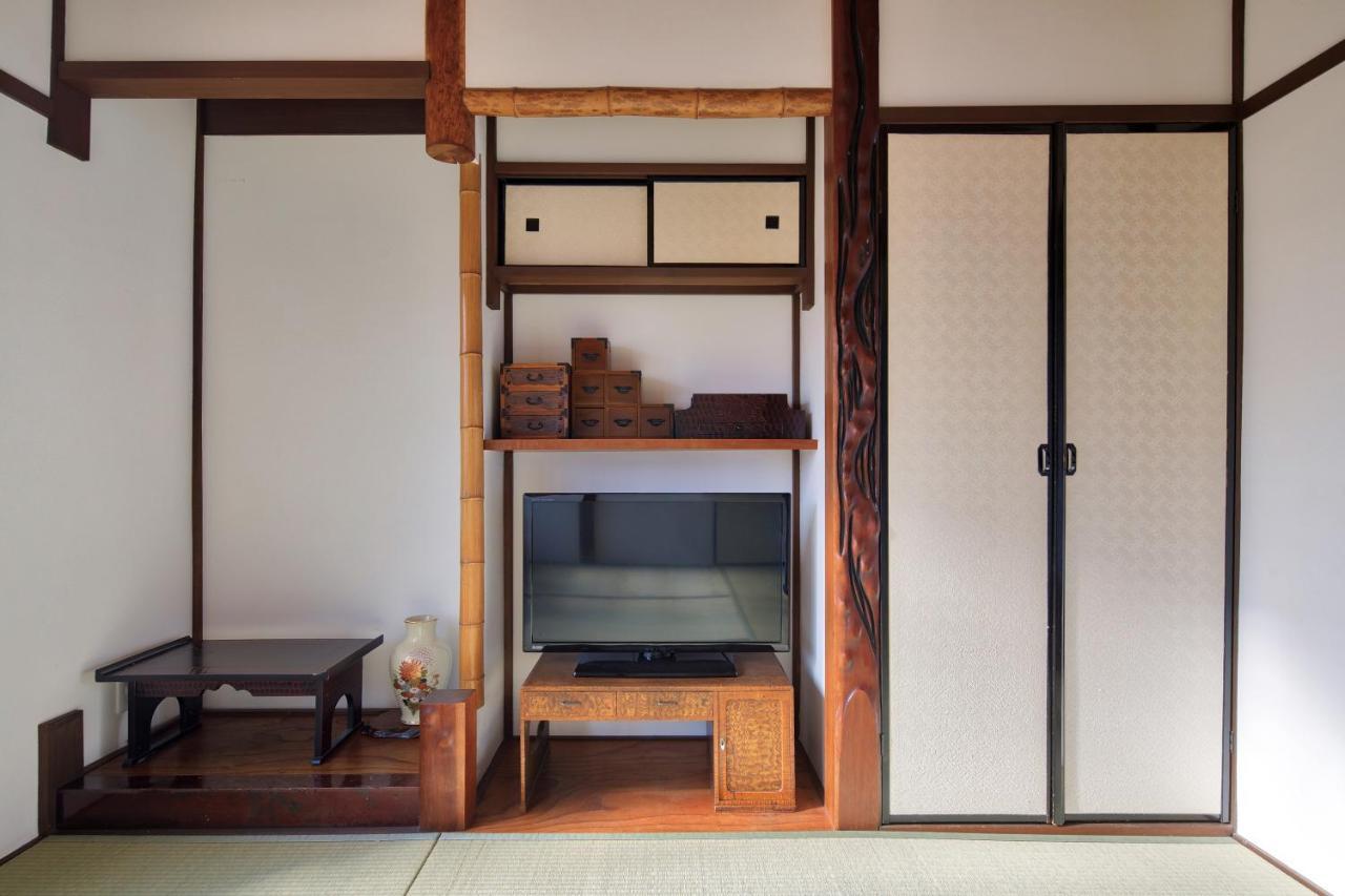 Tsumugi Shichijo-kagiyacho Kyoto