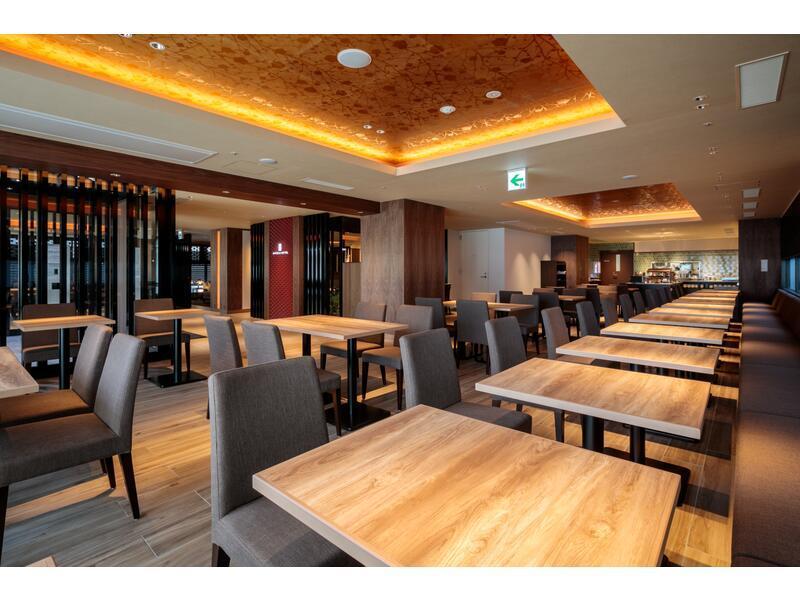 S-peria Hotel