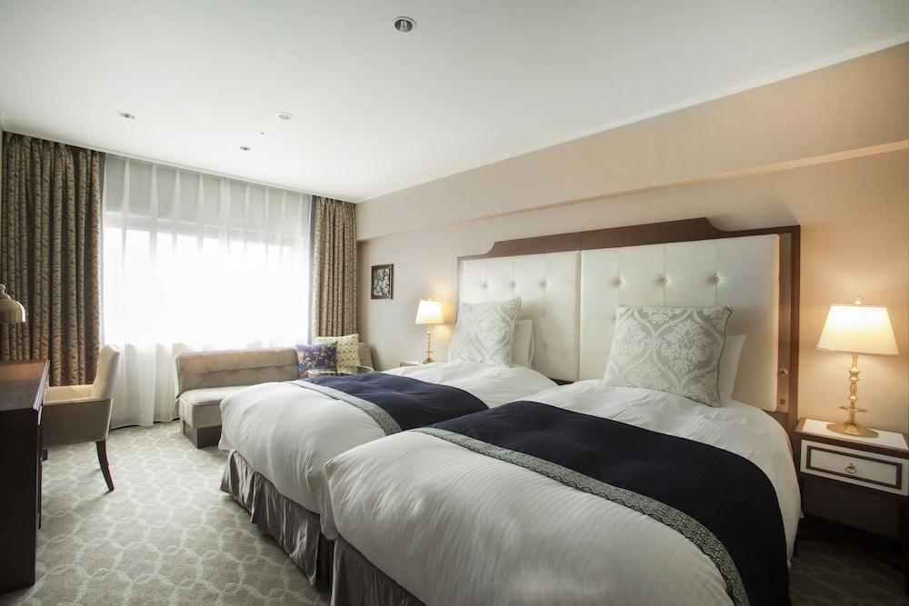 Hotel Century