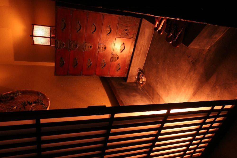 Naokonoza Omiya Gojo Kyoto