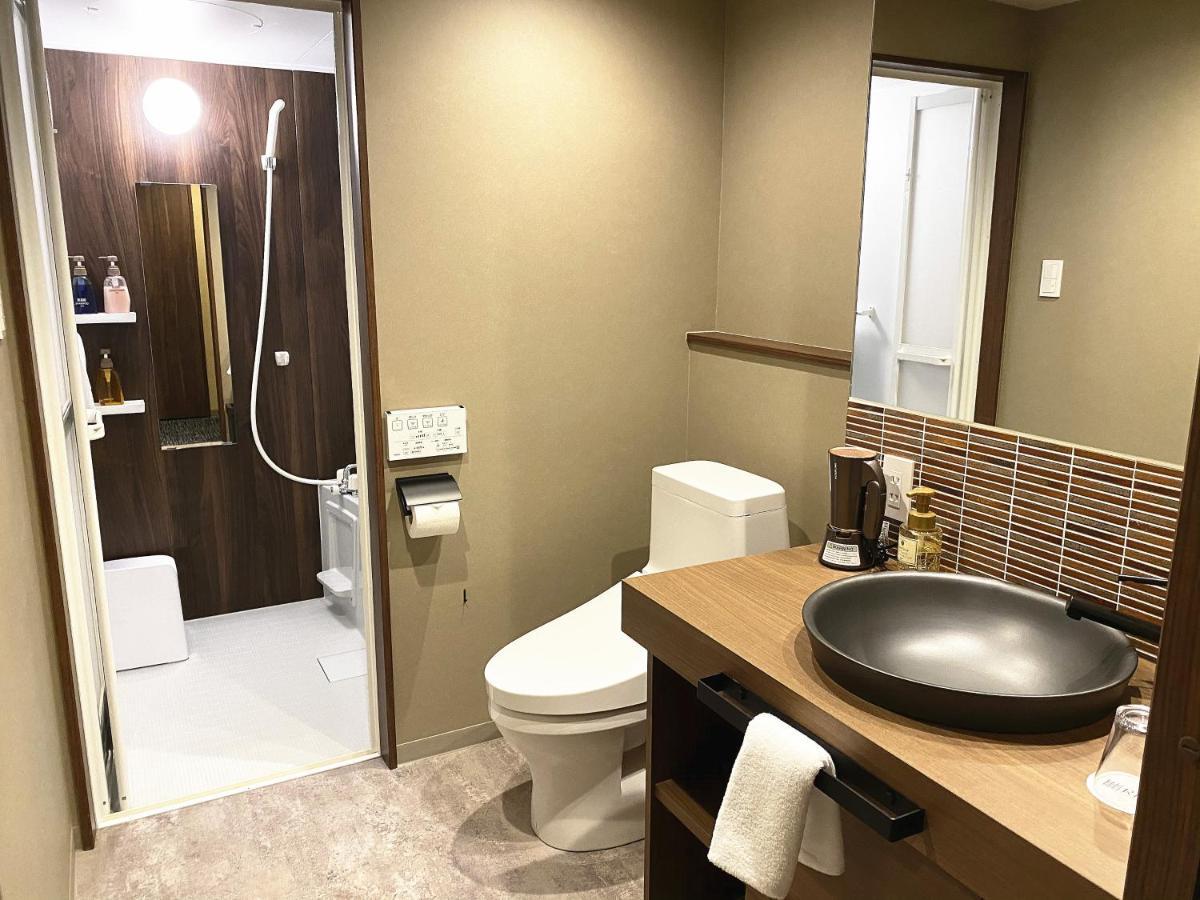 Rinn Station West Hotel
