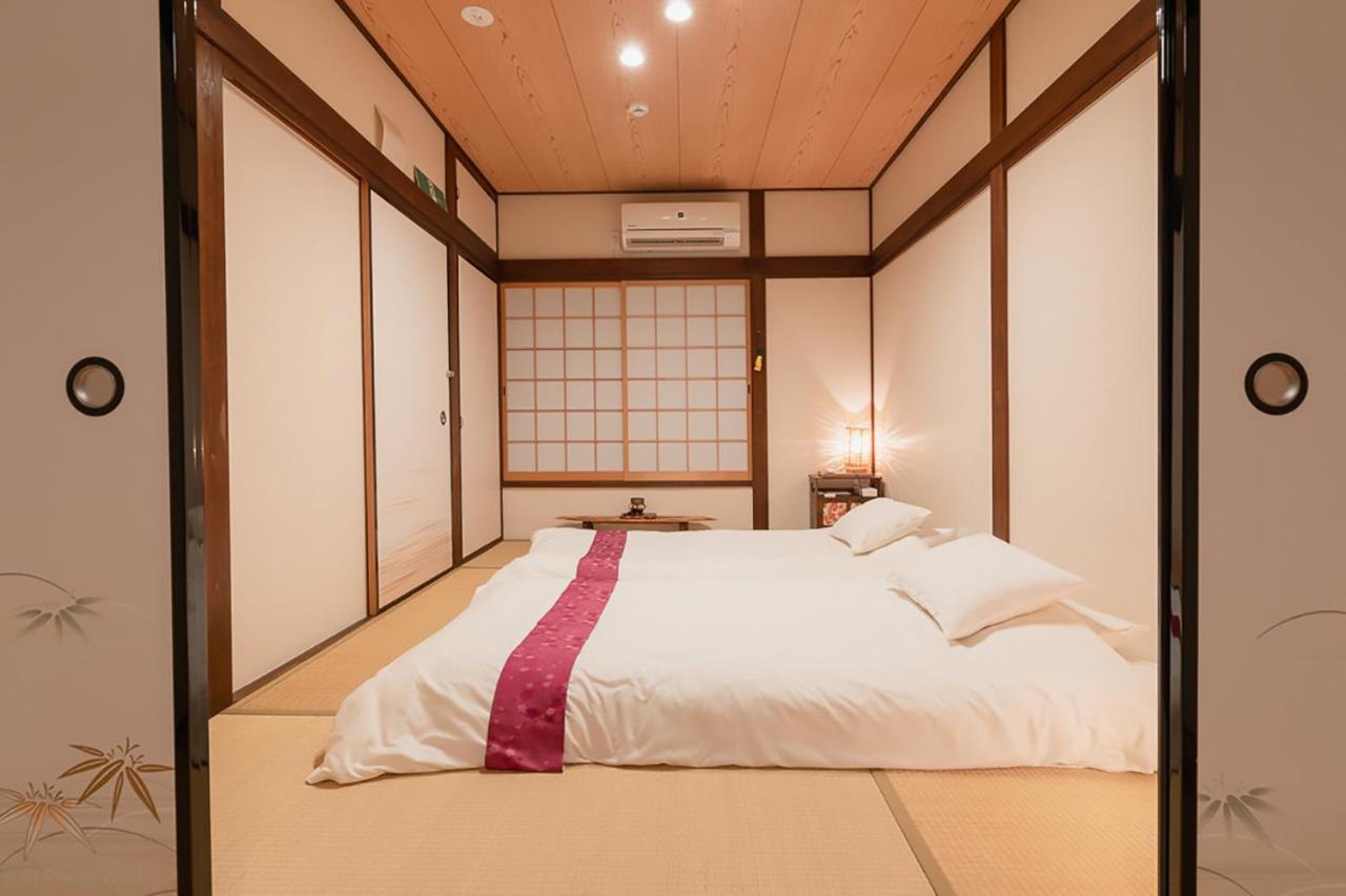 Hanamiya Holiday home *