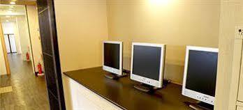 Capsule Capsule hotel *