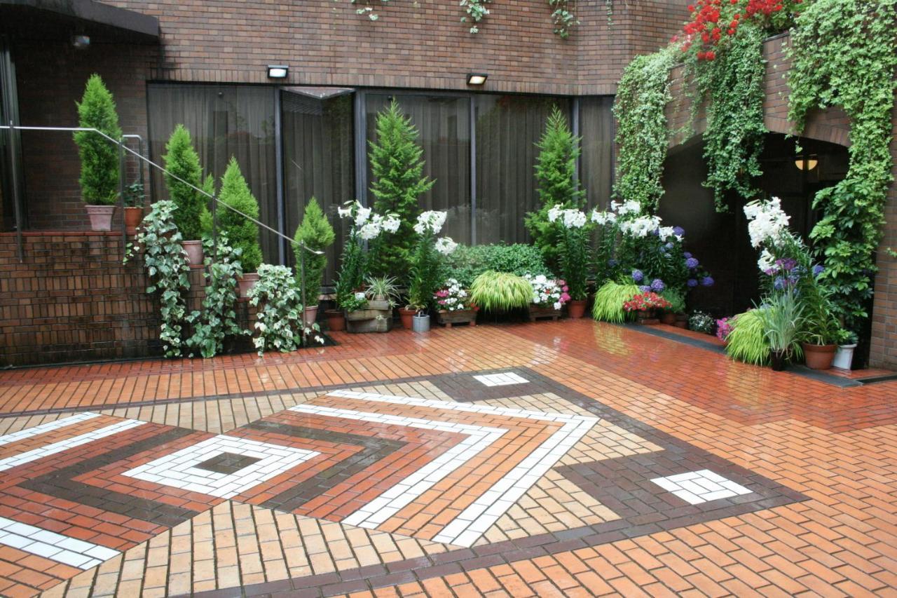 Garden Hotel