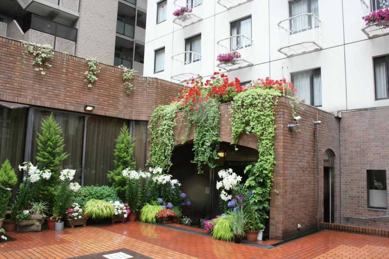 Garden Hotel 3*