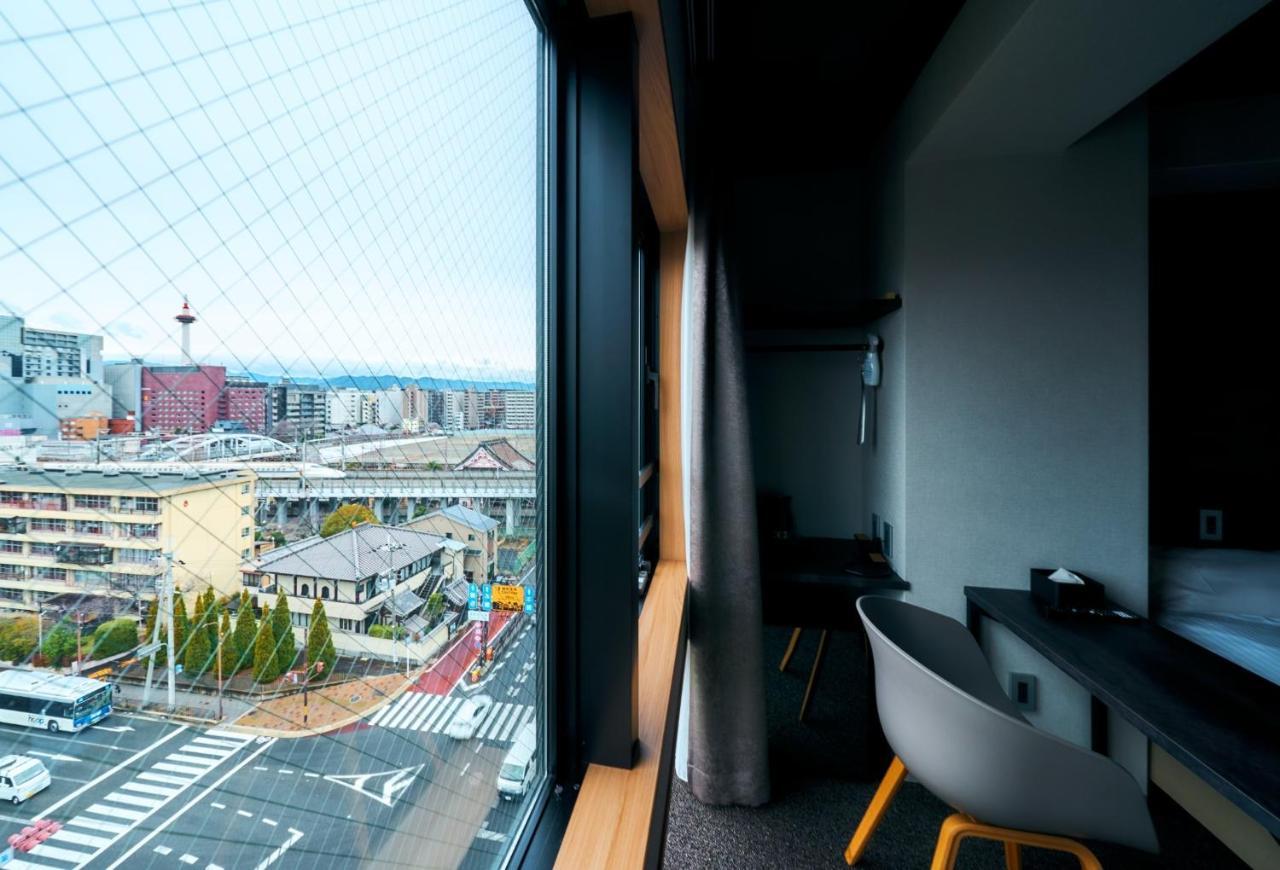 Rakuten Station Twin With Ceiling Projector Guest house Kyoto