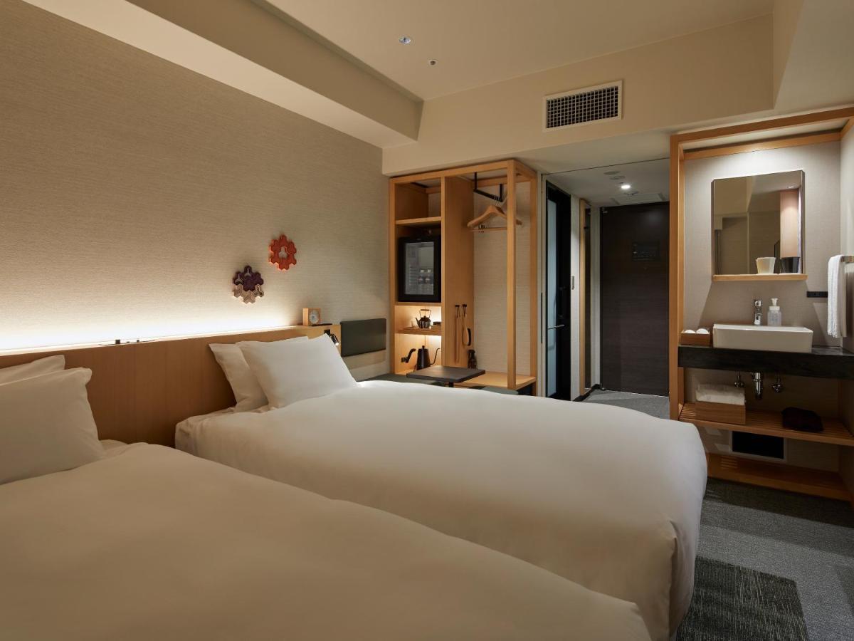 Hotel Agora Karasuma 4*