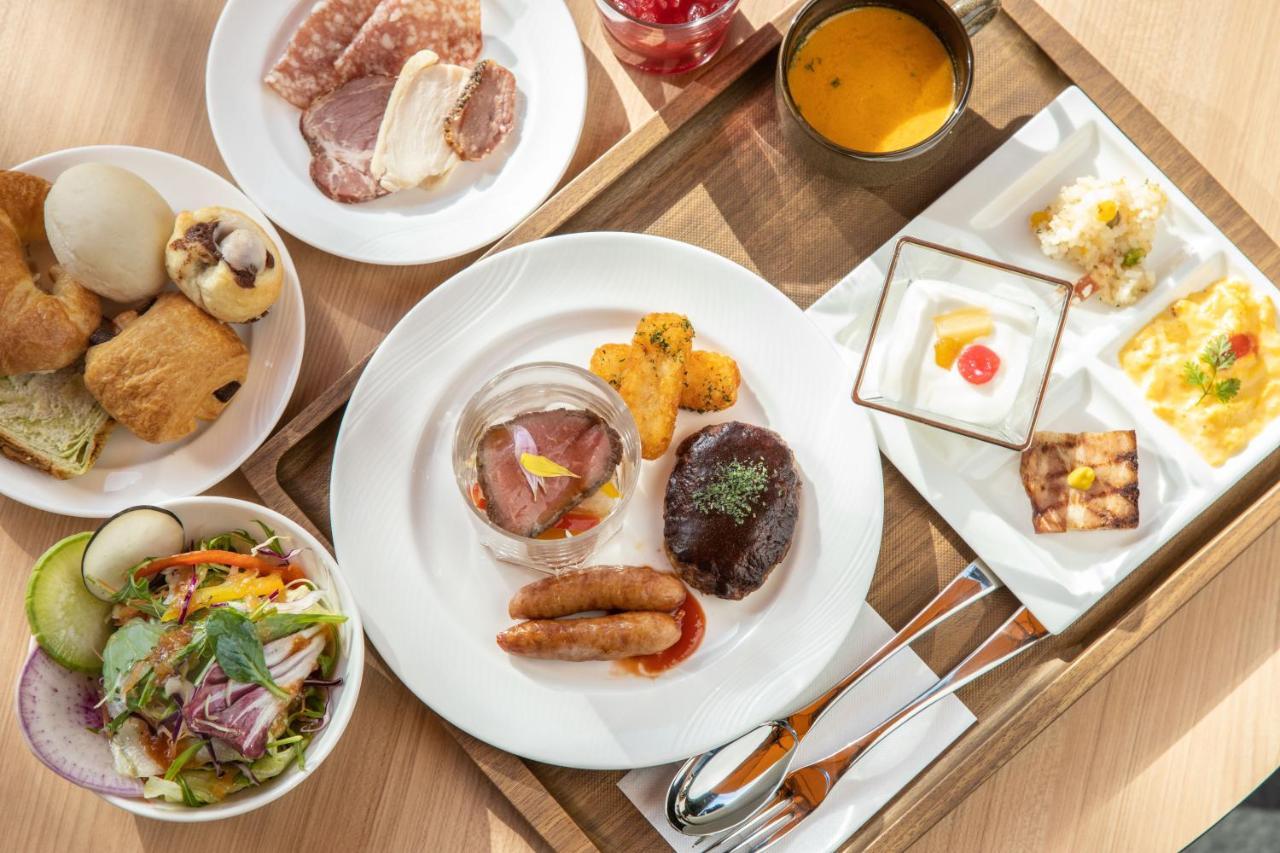 Royal Twin Hachijoguchi Hotel 4*