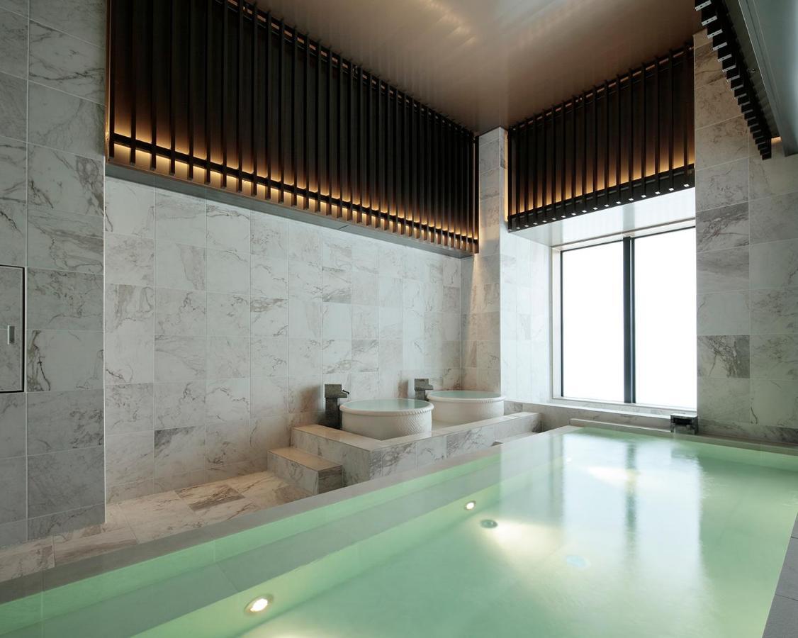 Candeo Karasuma Rokkaku Hotel 4*