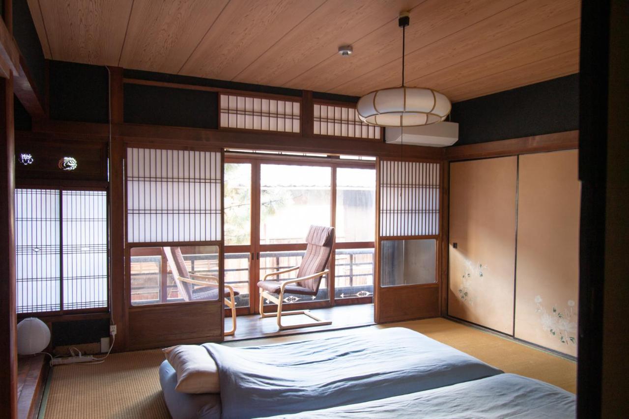 Guest house Ayame 2*