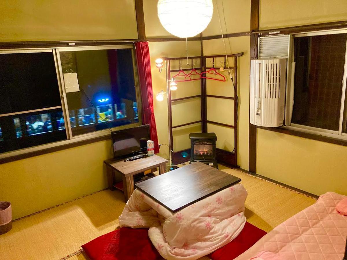 Benidaruma - Sakuramochi * Kyoto