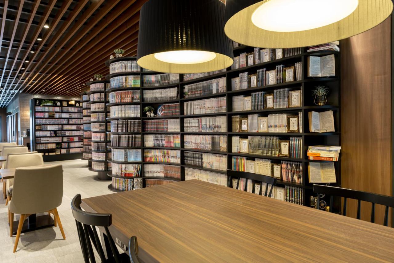 Thehedistarhotel Kyotonijo Comic&books