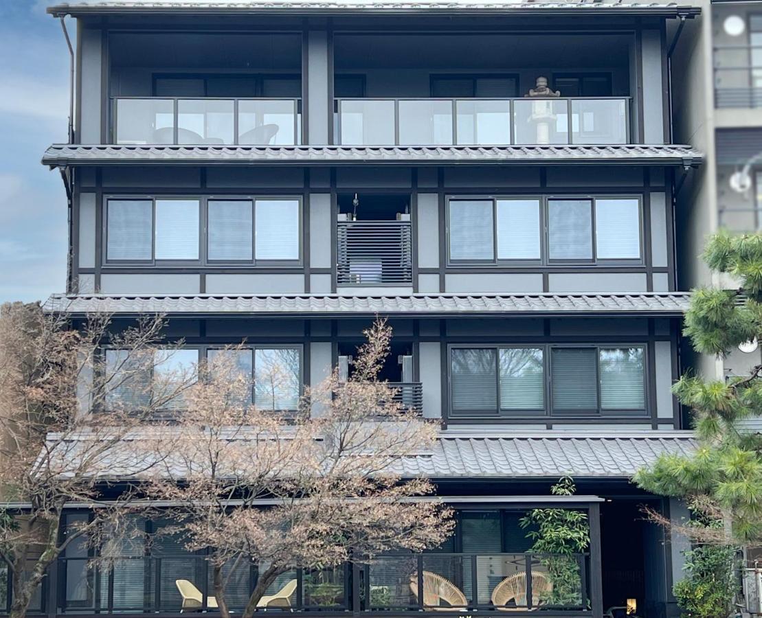 Rinn Gion Shirakawa