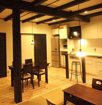 Roujiya Guest house 2*