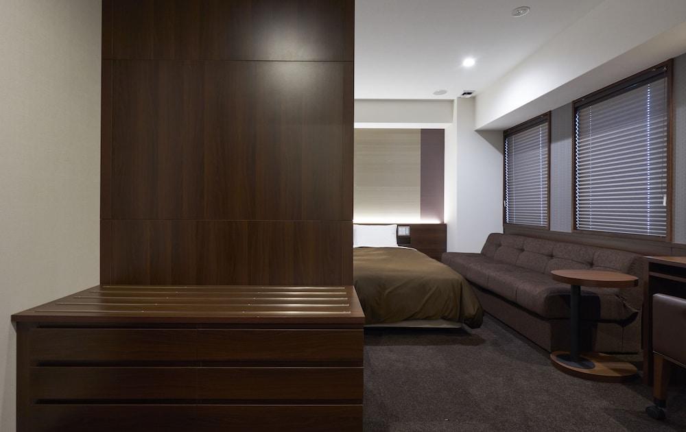 Hotel Urbain Shijo Omiya