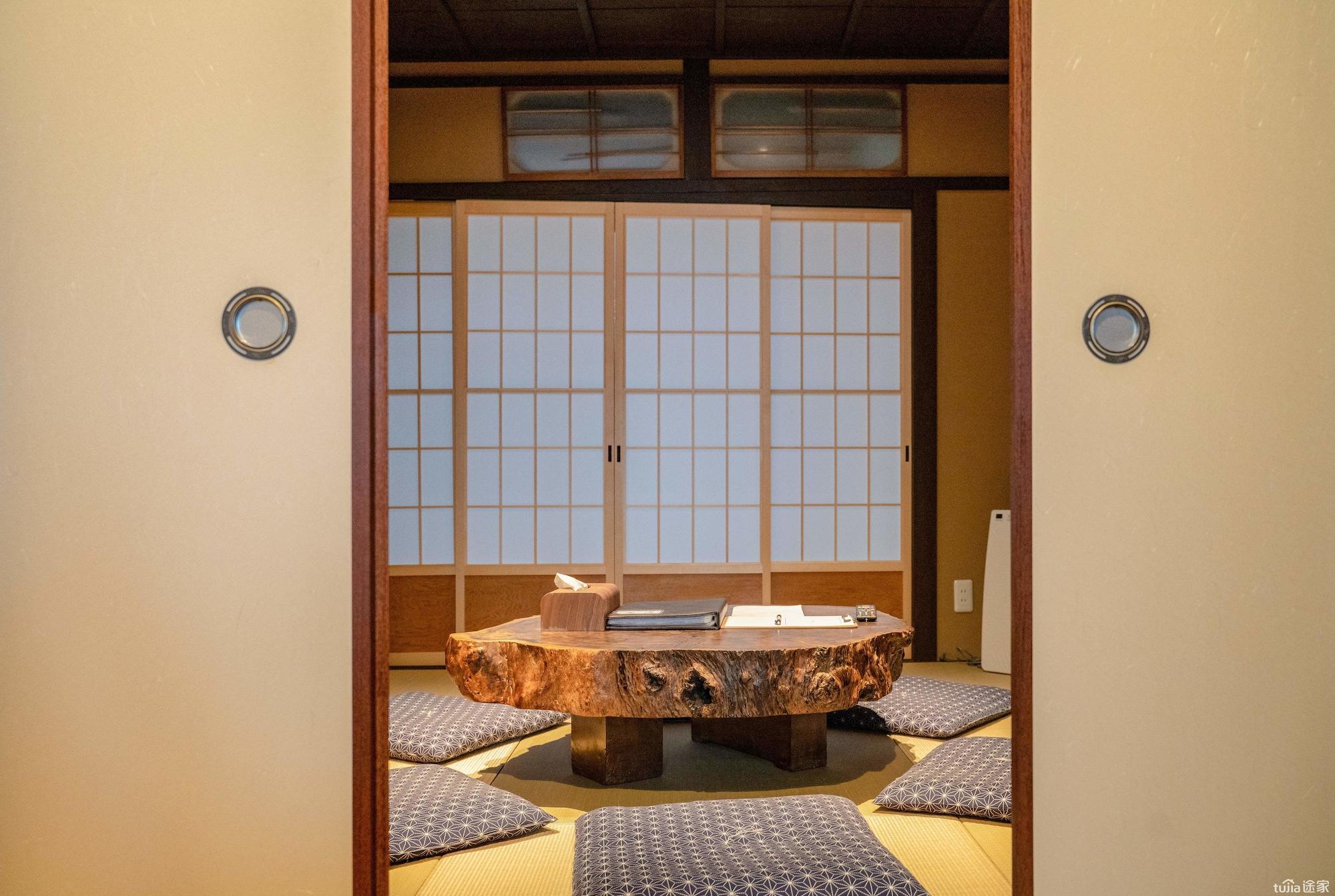 Reikaku Kiyomizu Gojo *