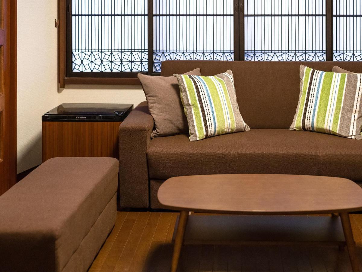 Yukari Shijo Kyoto