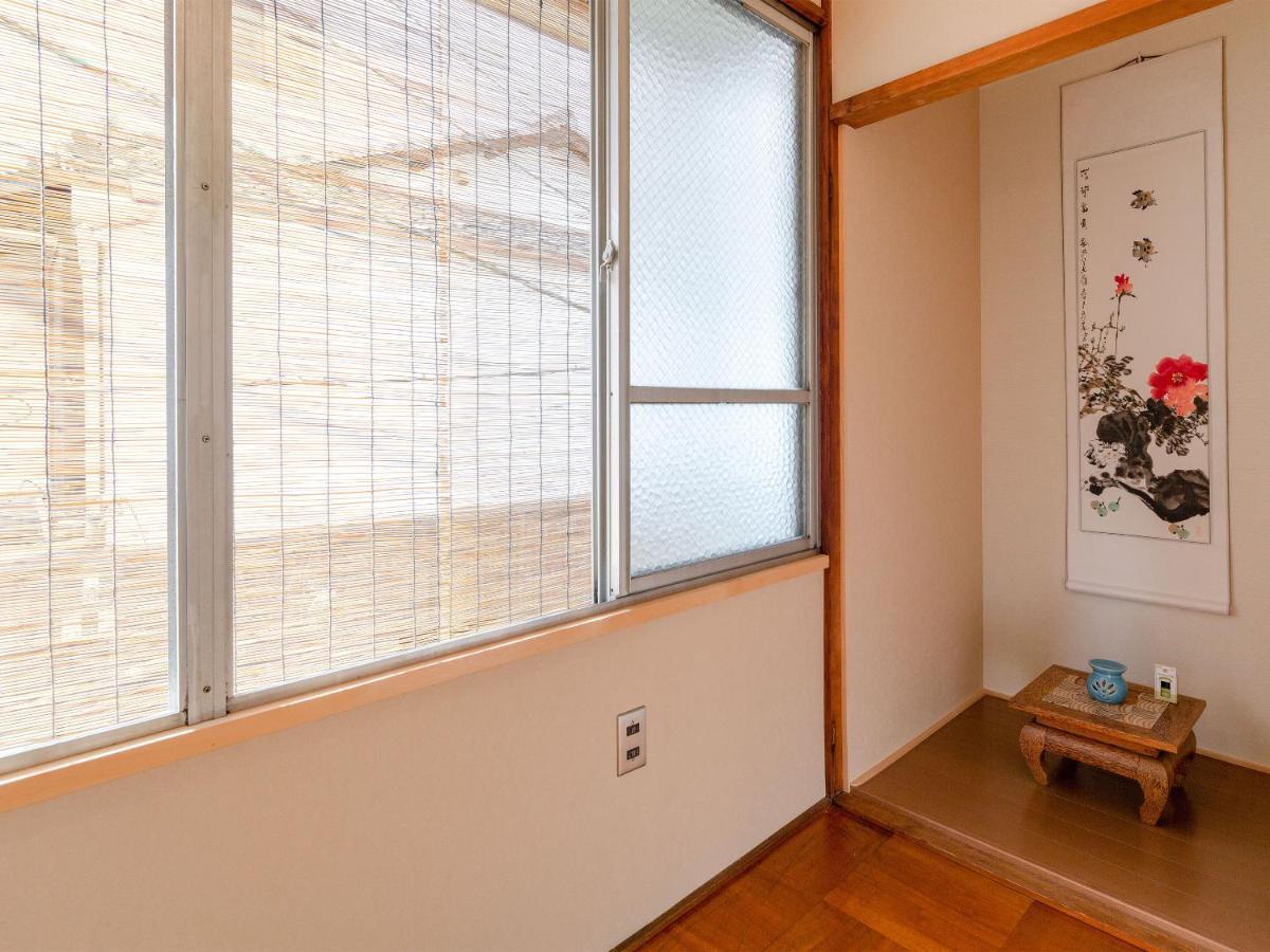 Yukari Shijo *