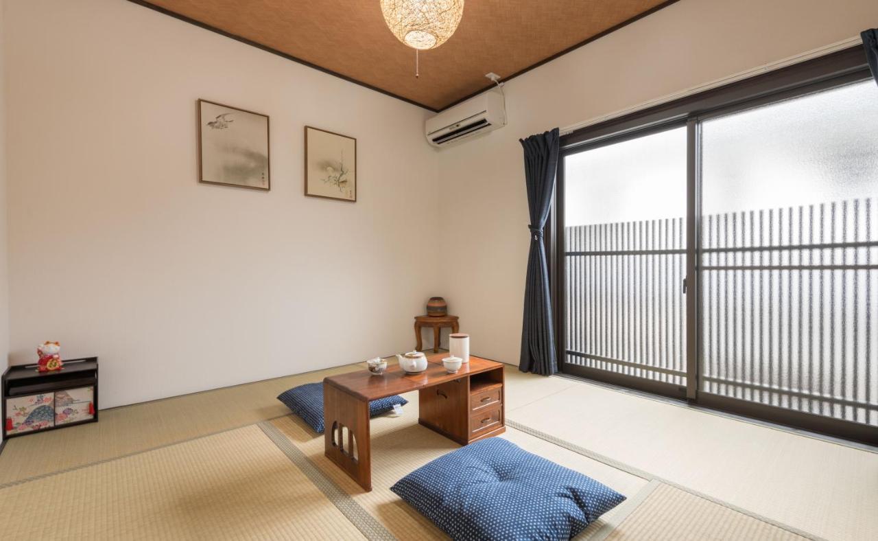 桜の宿千本 Two Two Toilets Villa *