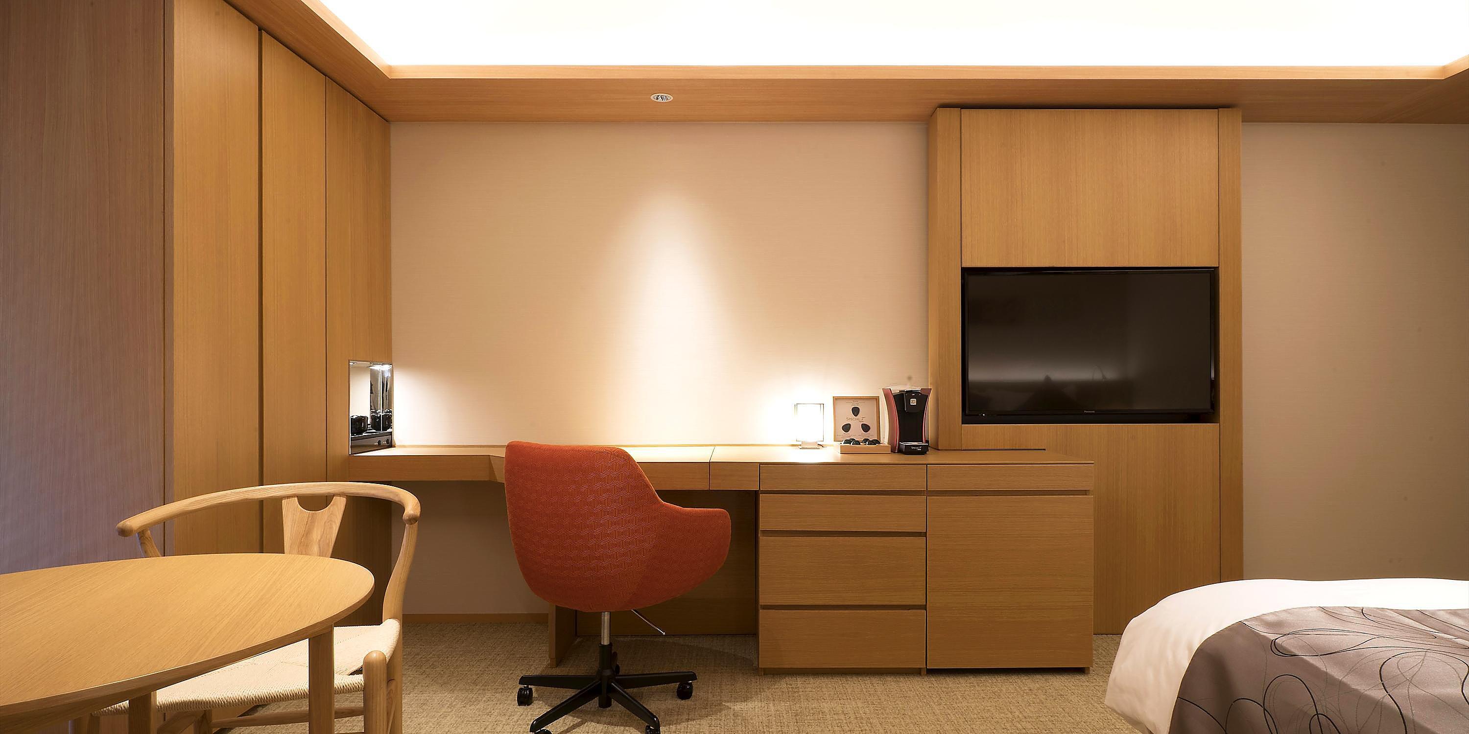 Hotel Ana Crowne Plaza By Ihg 4*