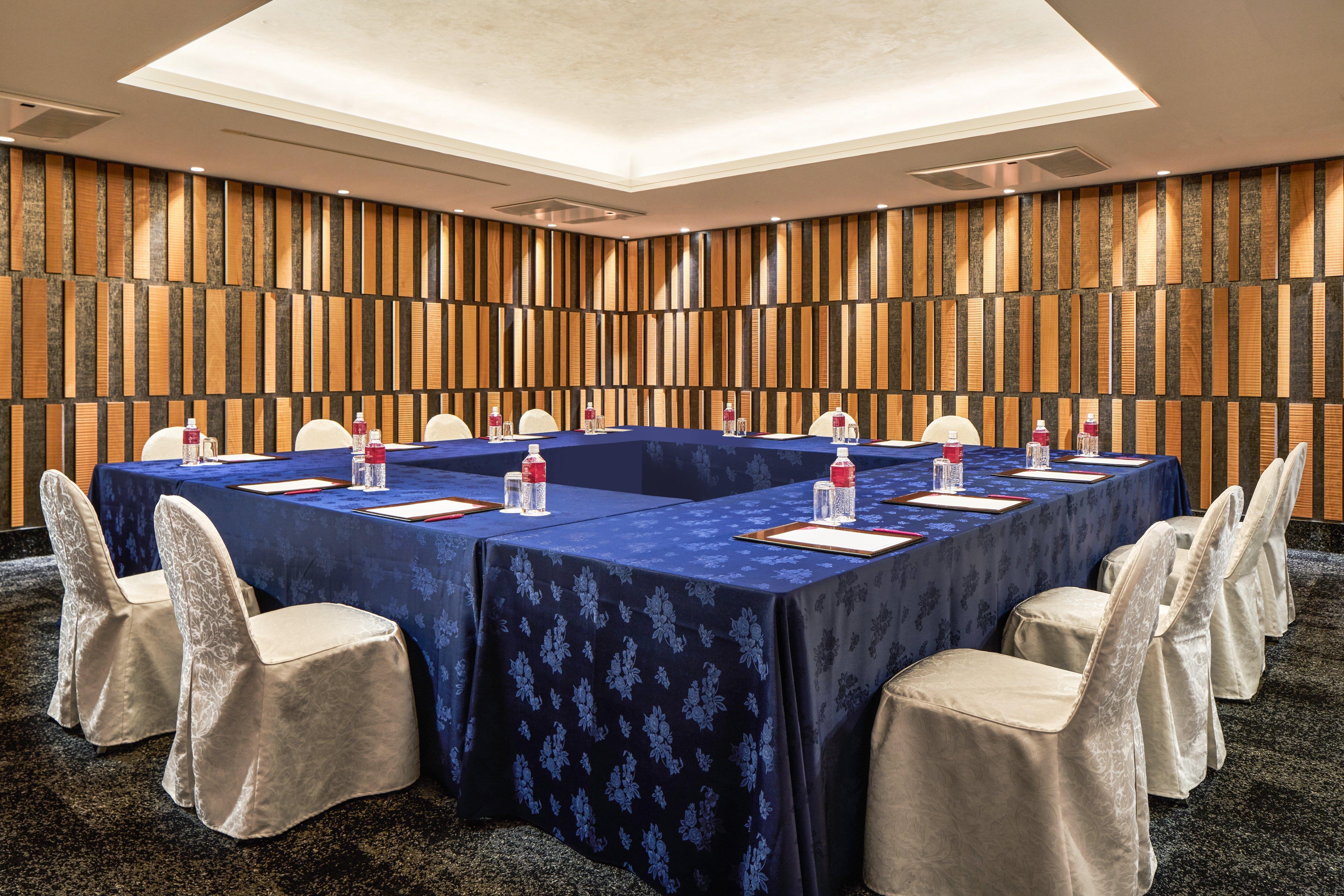 Ana Crowne Plaza By Ihg Hotel 4*