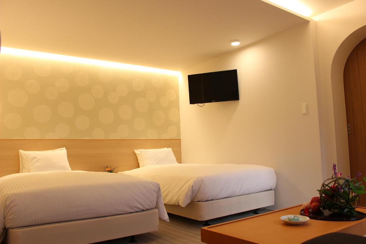 Resi Hachi Apartment