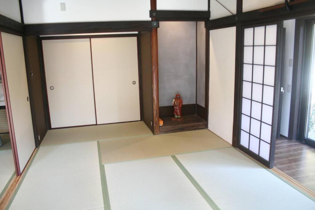 Traditional/modern Paradise In Quiet Area! *