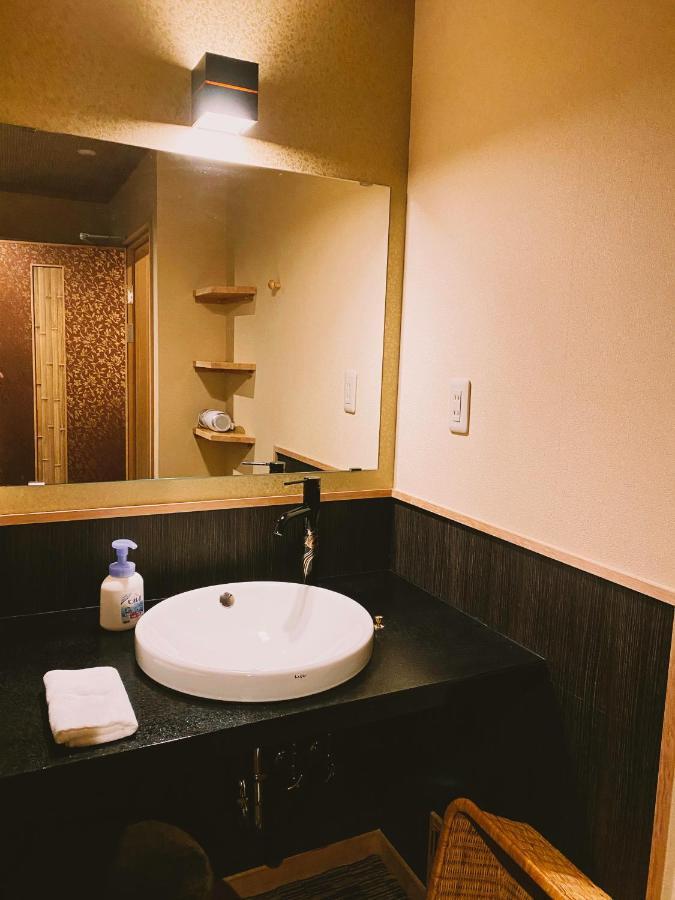 Ryokan Sawaya Honten 2*