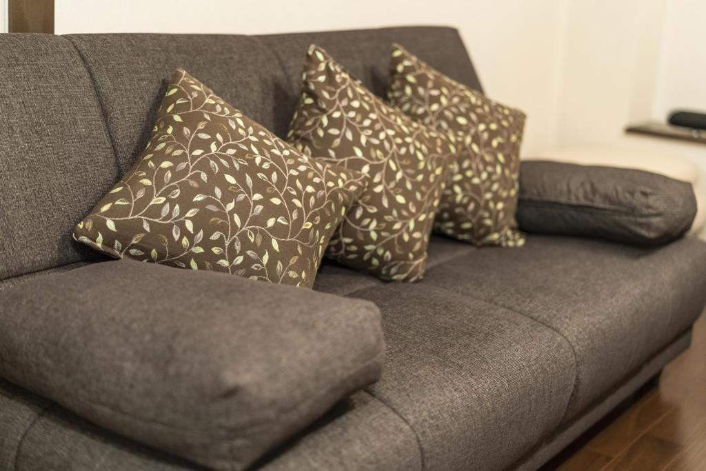 Apartment Visit Private *