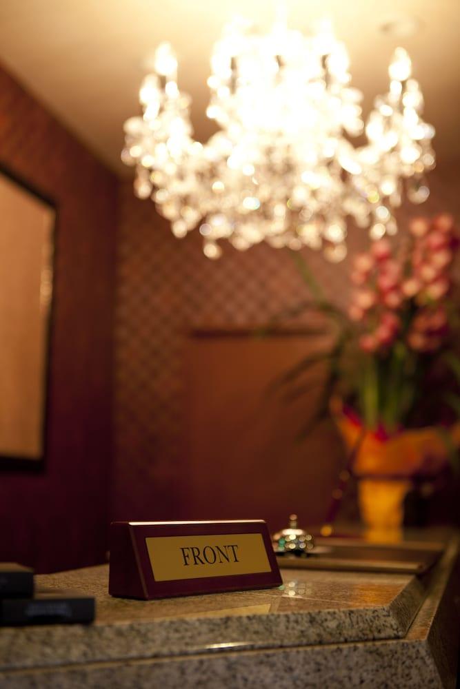 Love hotel Grand Fine Okazaki Heian Jingu Shrine (adults Only)