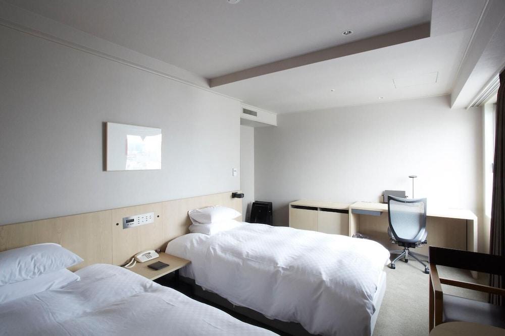 Rhino Hotel 3*