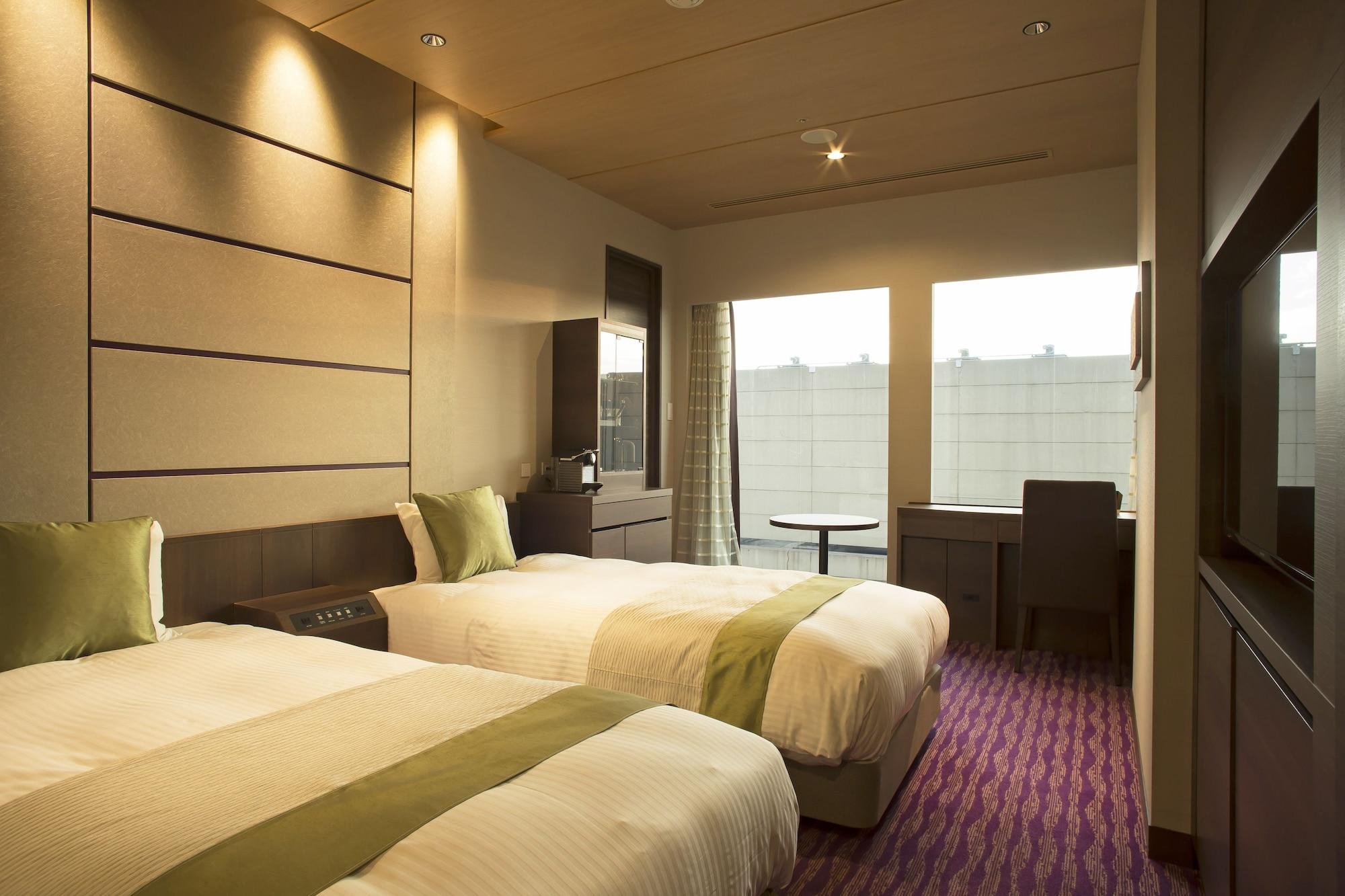 Hotel Keihan Grande 4*