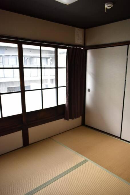 Villa 【利灸ゲストハウス】3 Mins Walk To Station! Unique House！ *