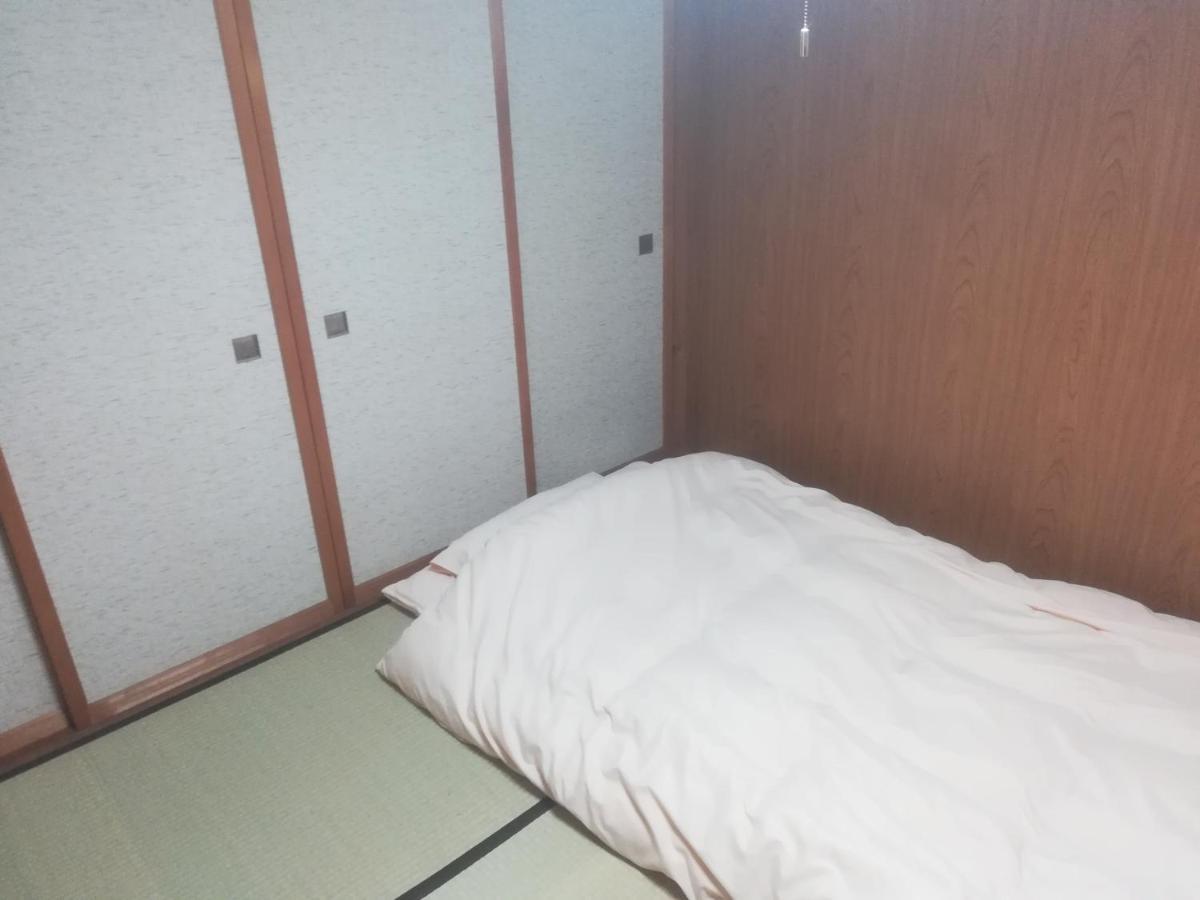 Hostel Ez *