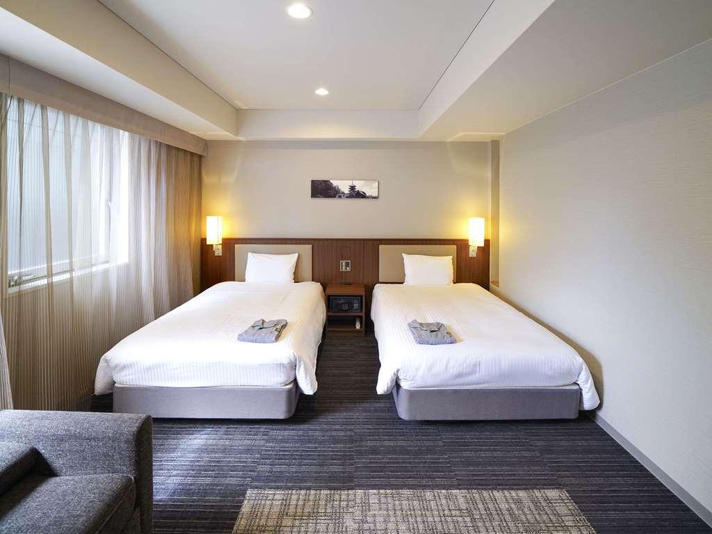 Hotel Ibis Styles Shijo 3*