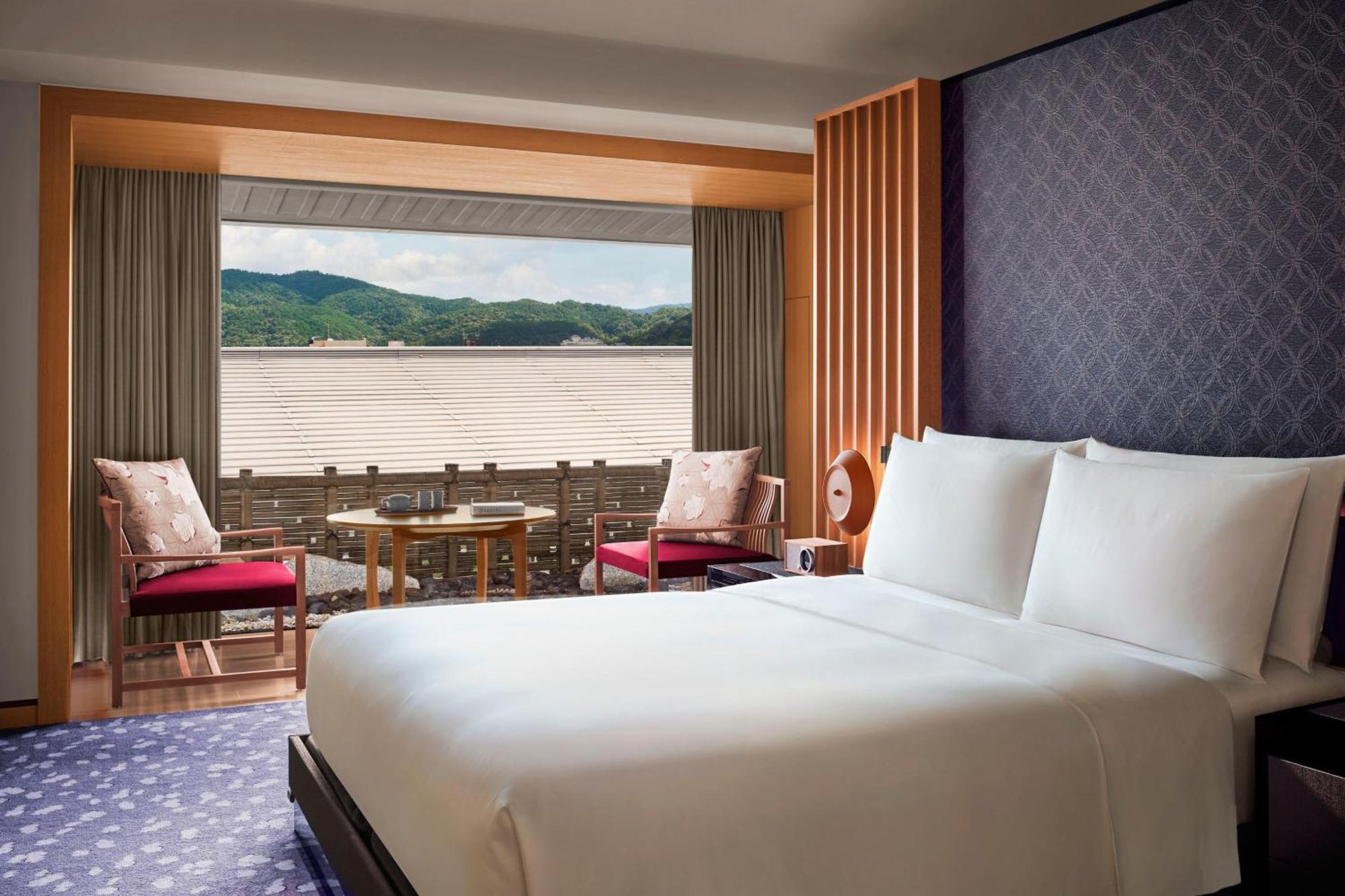The Ritz-carlton Hotel