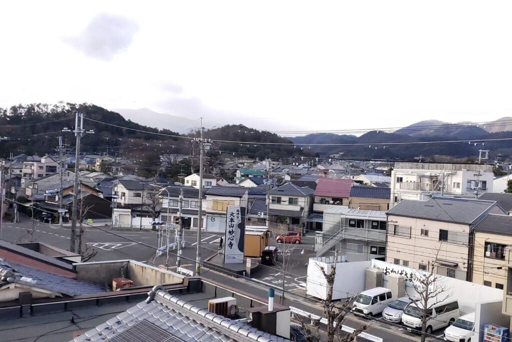 Royce Hanazono Apartment