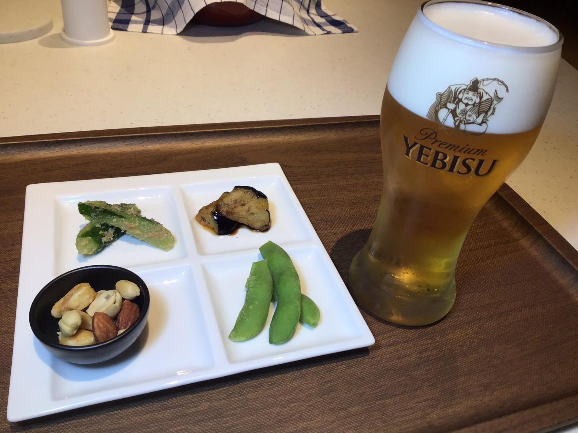 Royal Twin Hachijoguchi Hotel 4*