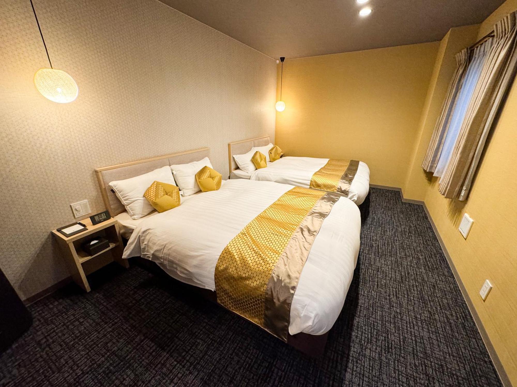 Rinn Station West 3*
