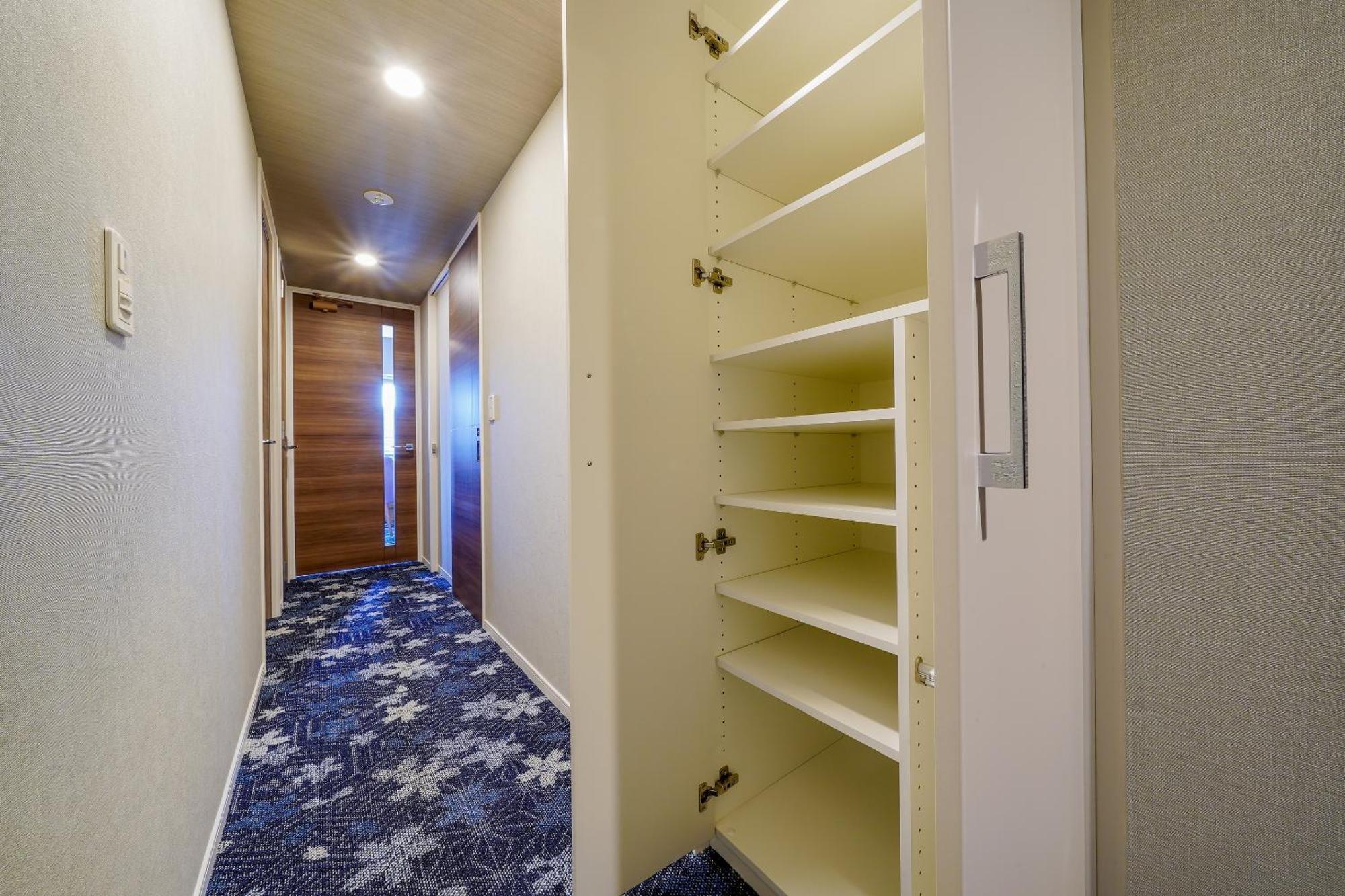 Resi The Aparthotel